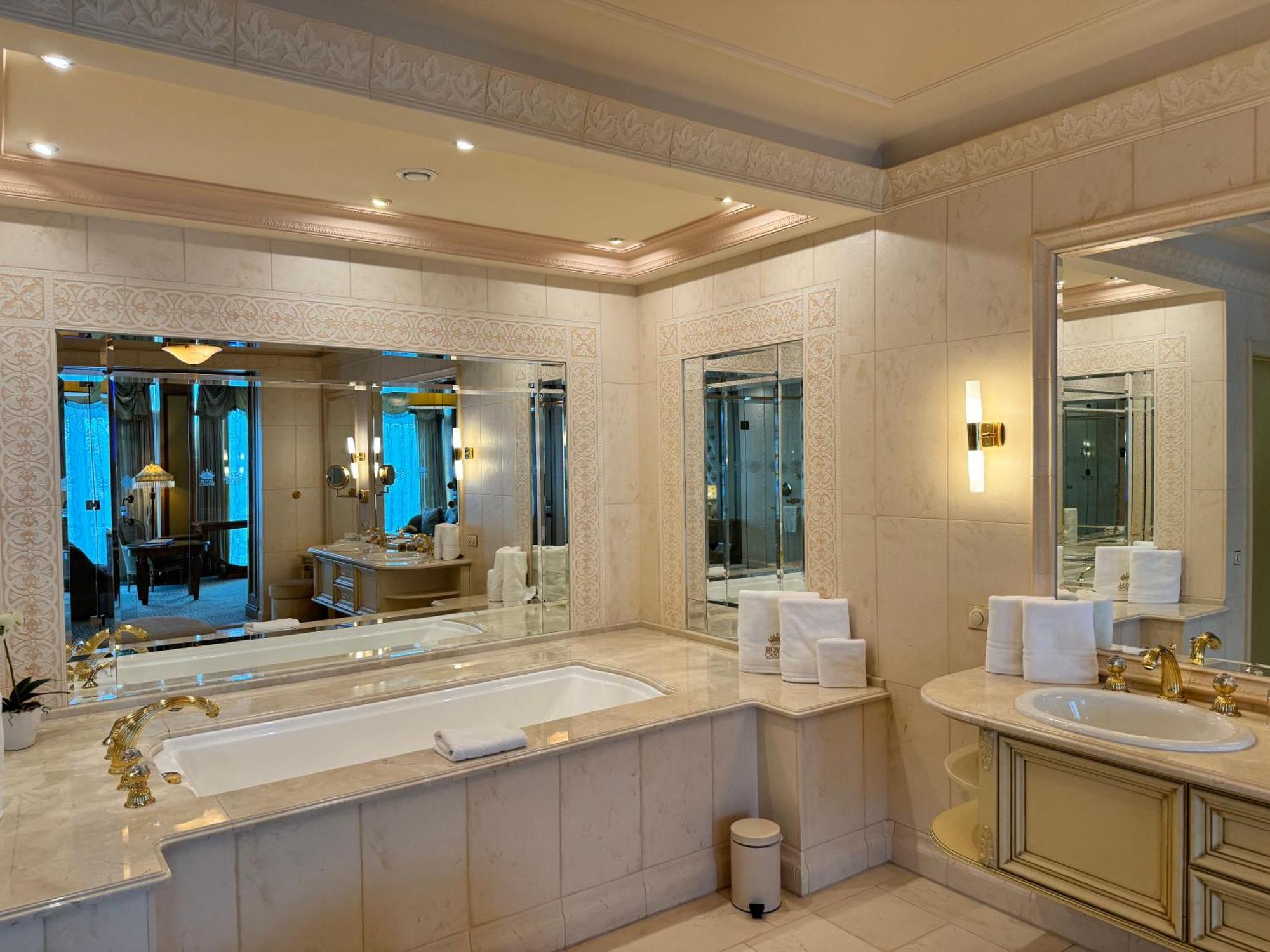 Royal Spa & Hotel Resort Riga Bagian luar foto