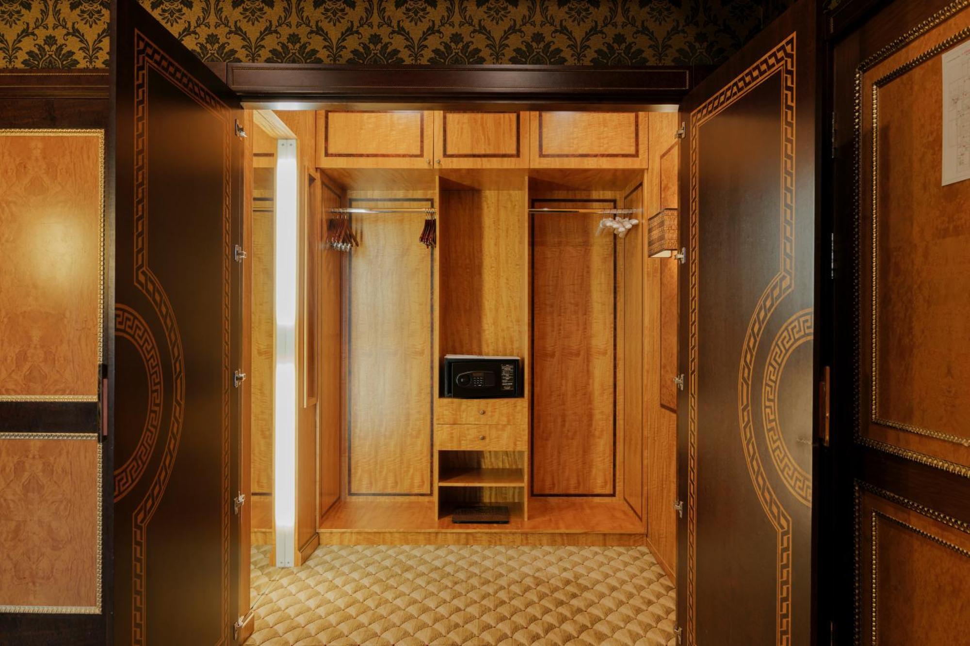 Royal Spa & Hotel Resort Riga Bagian luar foto